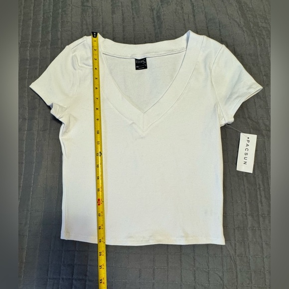 Small white pacsun T-shirt brand new w tags - Picture 3 of 6